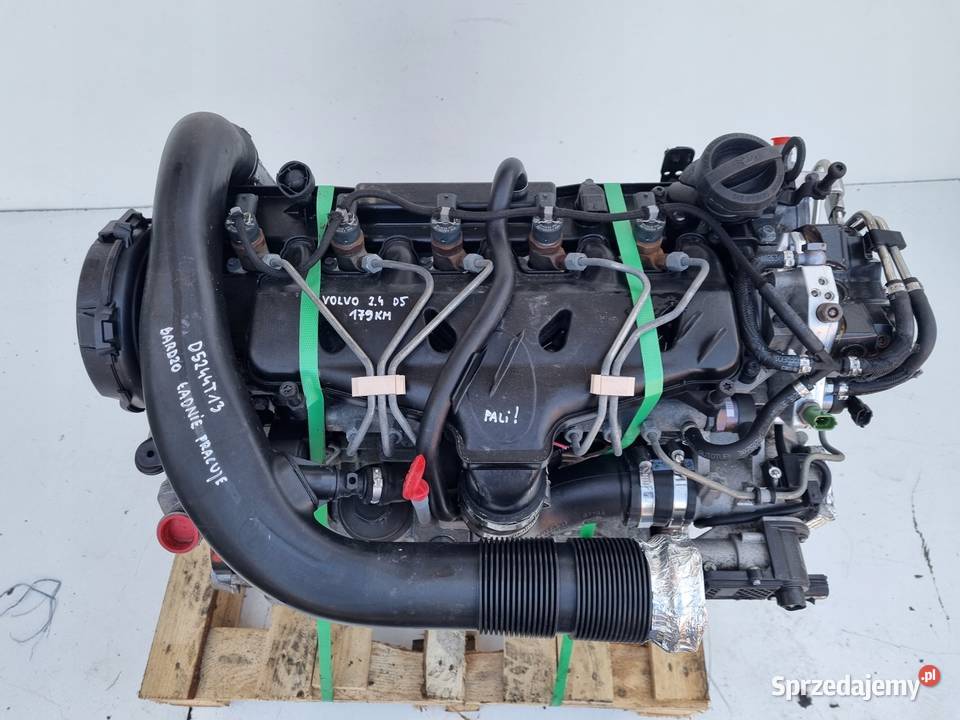 SILNIK Volvo S40 II 24 D5 179 0412r D5244T8