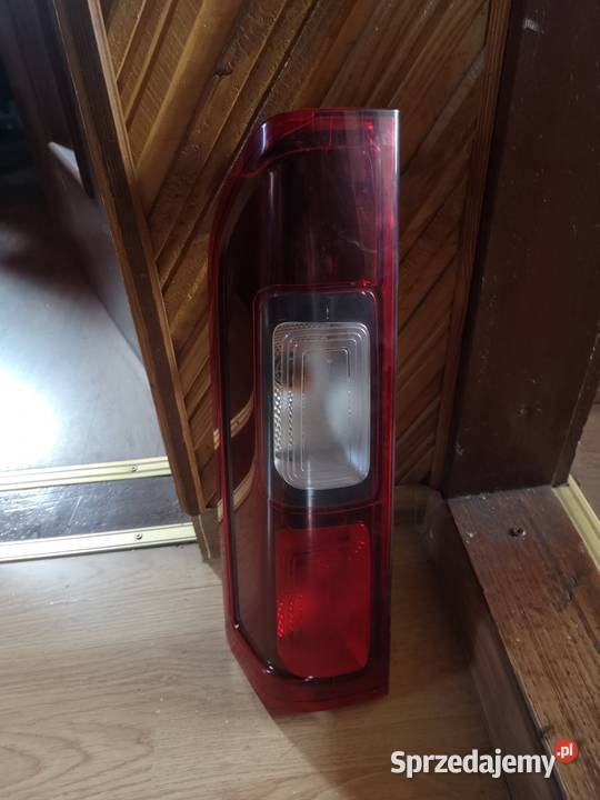 LAMPA TYLNA LEWA 265556737R TRAFIC VIVARO osobowe małopolskie Rabka-Zdrój