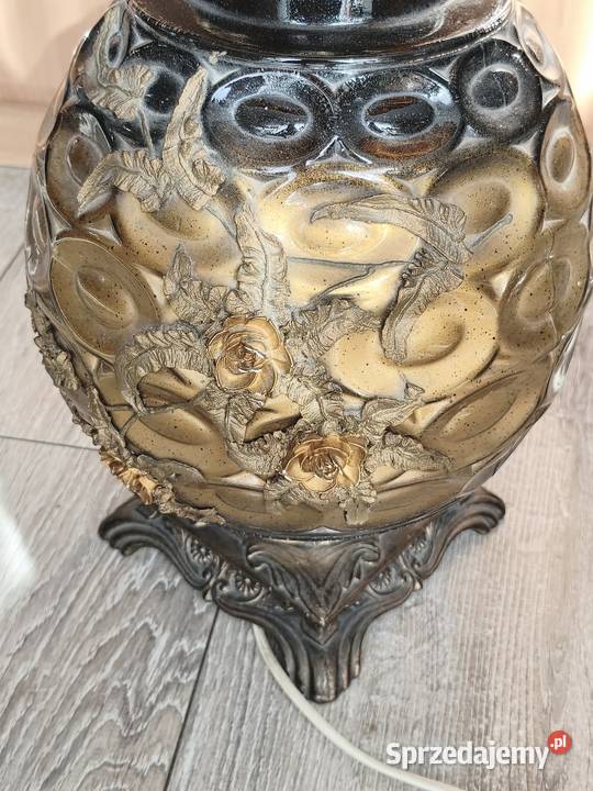 lampa stołowa prawdopodobnie w stylu Hollywood Poznań
