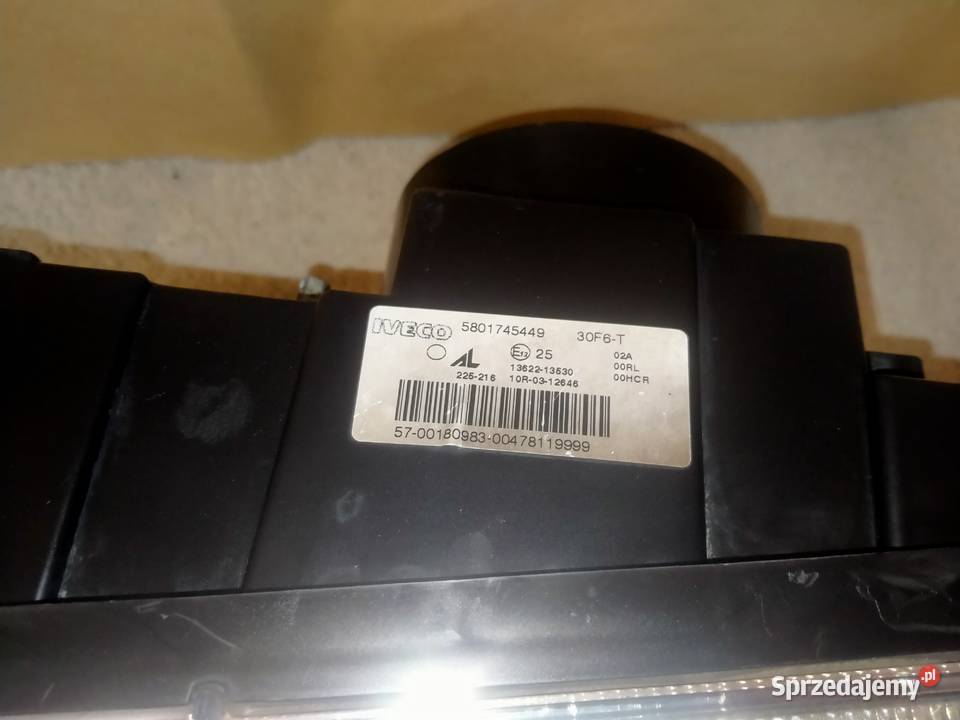 IVECO STRALIS HIWAY CROSSWAY LAMPA LEWA Kargowa