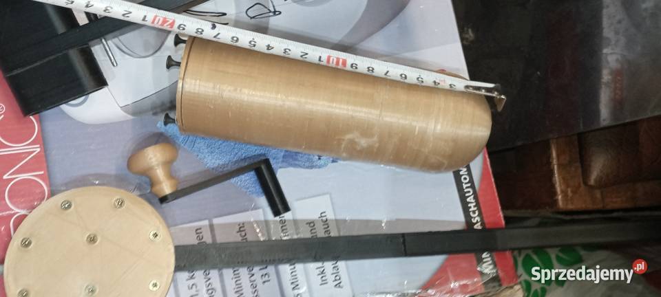 Zegar ścienny z wagą szkieletor plastik Żary