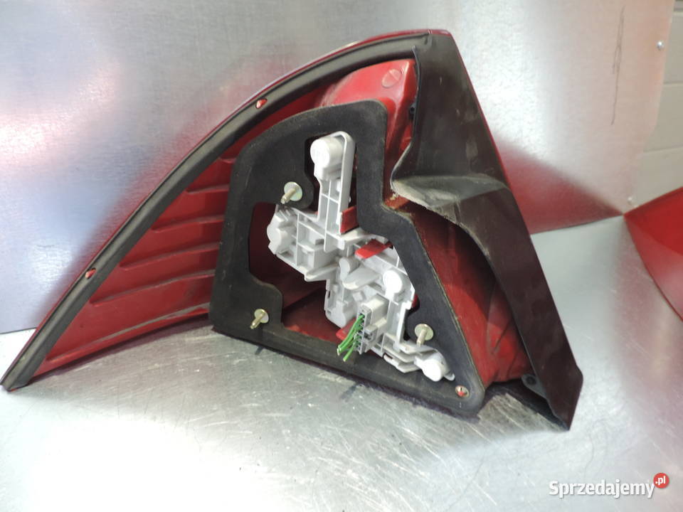 FORD MONDEO MK3 SEDAN LAMPA PRAWA TYLNA osobowe Nowy Sącz