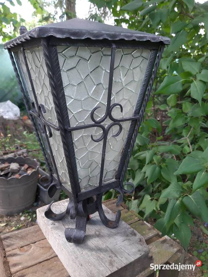 Stara retro lampa zewnętrzna duża latarnia Głuchołazy