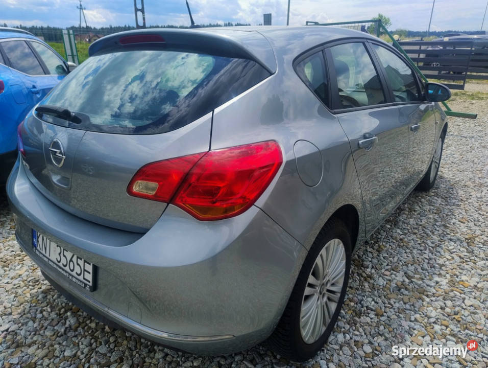 Opel Astra 16 benzynaLift J 20092019 małopolskie