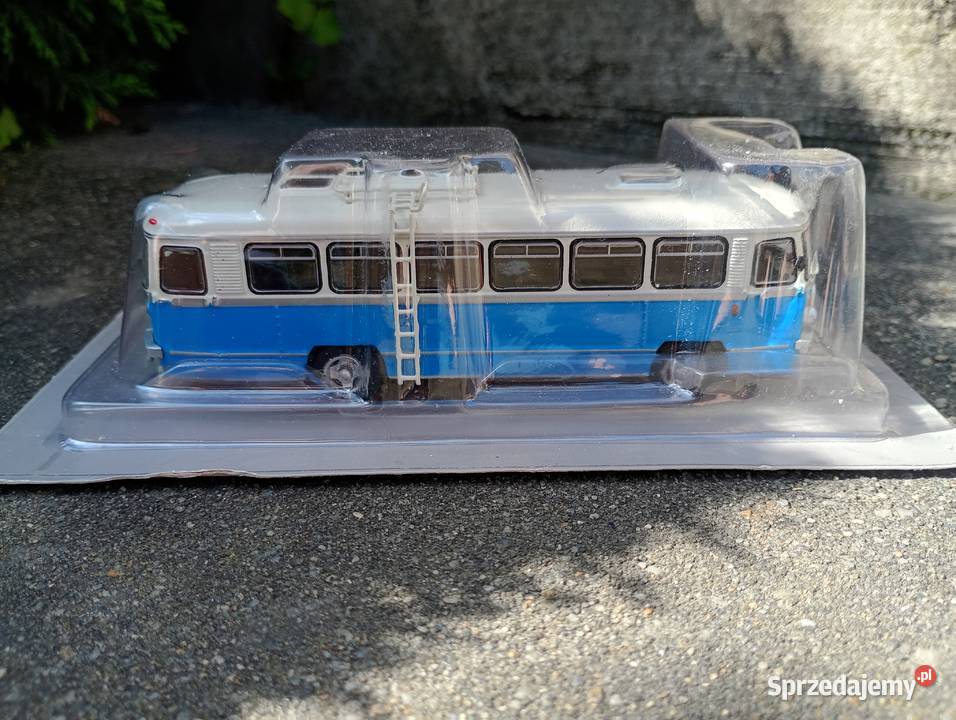 SAN H 27 Kultowe autobusy auta PRL 172 model Warszawa