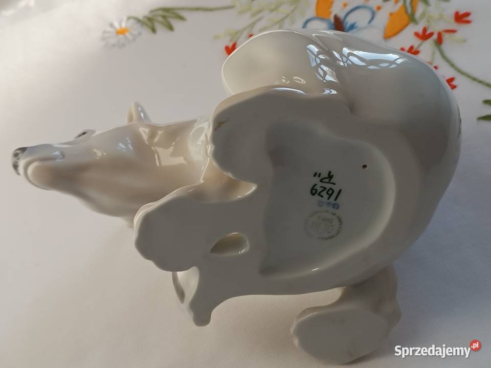 Duża figurka niedźwiedzia polarnego Gorlice sprzedam