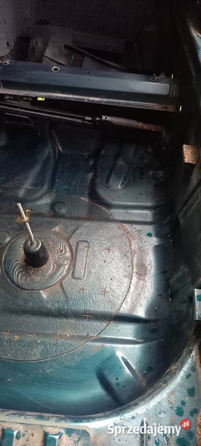 BMW e36 podłoga bagażnika wnęka koła podłużnica