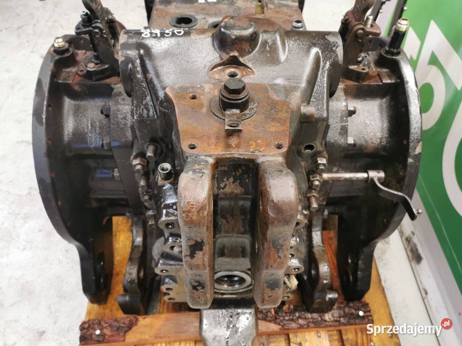 Obudowa wałka odbioru mocy Valtra 8950 Wilkowo