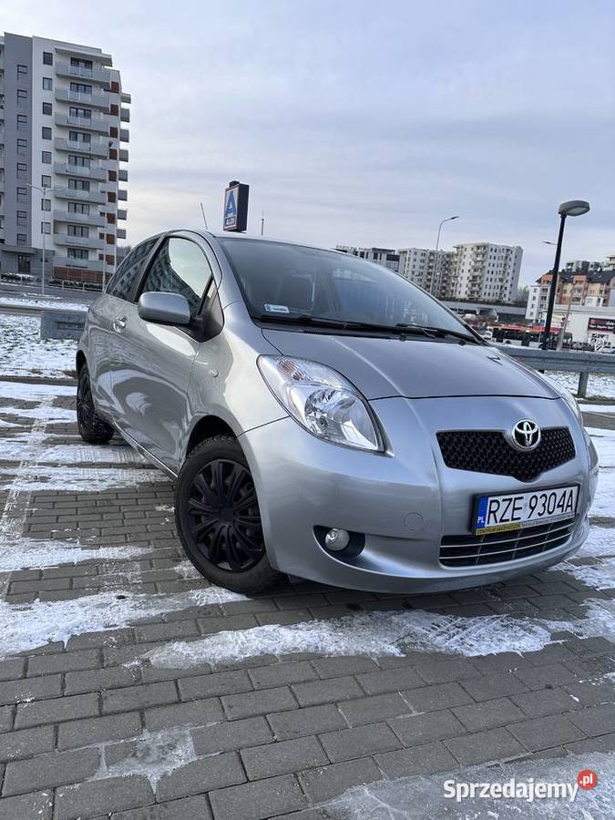 Toyota Yaris 22006Benzyna13