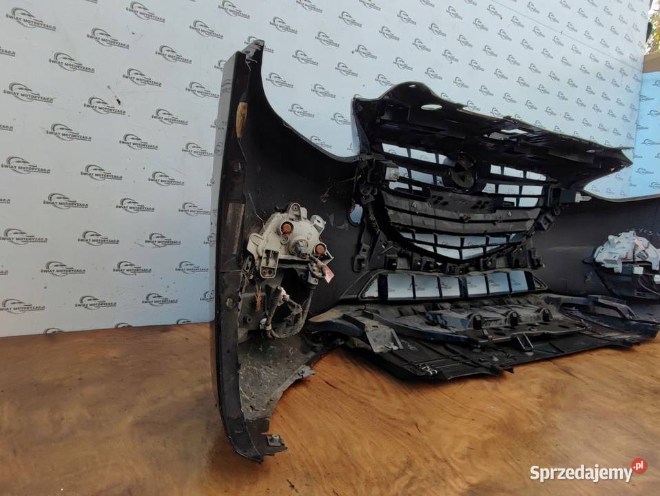 MAZDA 3 22 D 14r zderzak przód Motoryzacja świętokrzyskie
