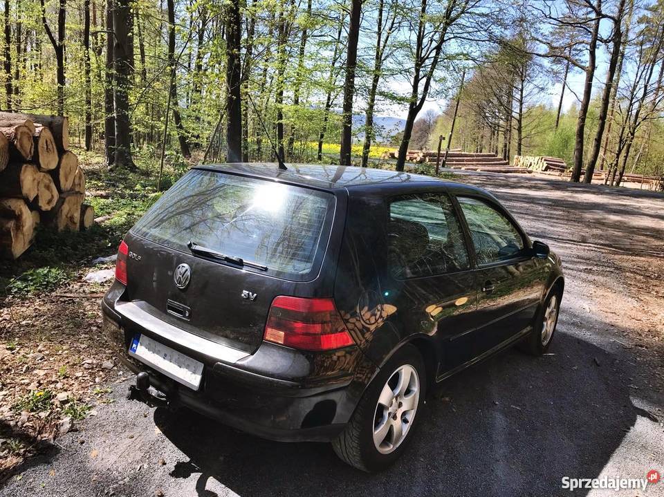 VW GOLF IV 23 V5 LPG Klima Kubełki lakier metallic Świerzawa