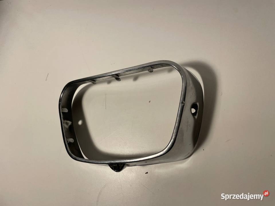 Mercedes Benz W110 Hella ramka halogen osobowe sprzedam