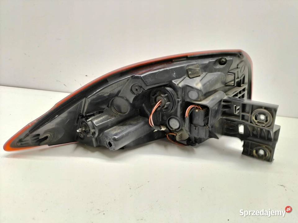 LAMPA TYŁ PRAWA EU USZKODZONA 92402D7600 Hyundai