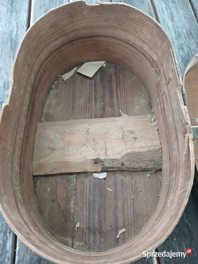 Kufer przedwojenny Sąsiadka