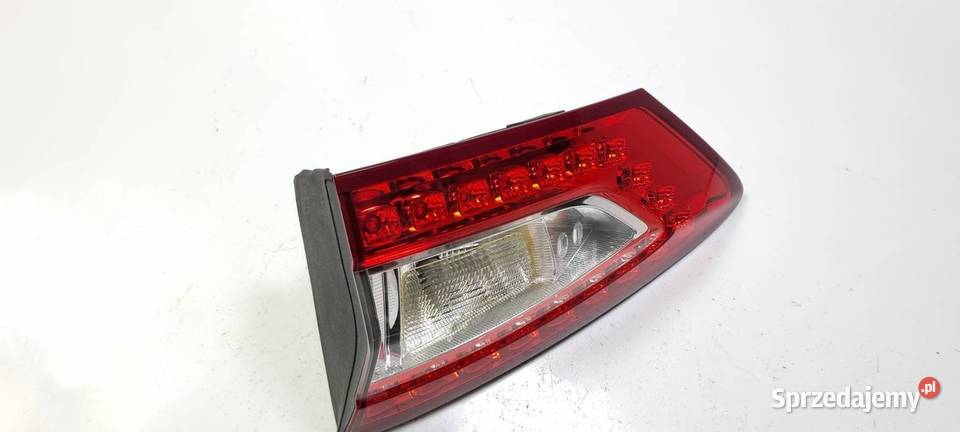 LAMPA W KLAPE PRAWA FORD MONDEO MK5 TITANIUM kujawsko-pomorskie Lipno
