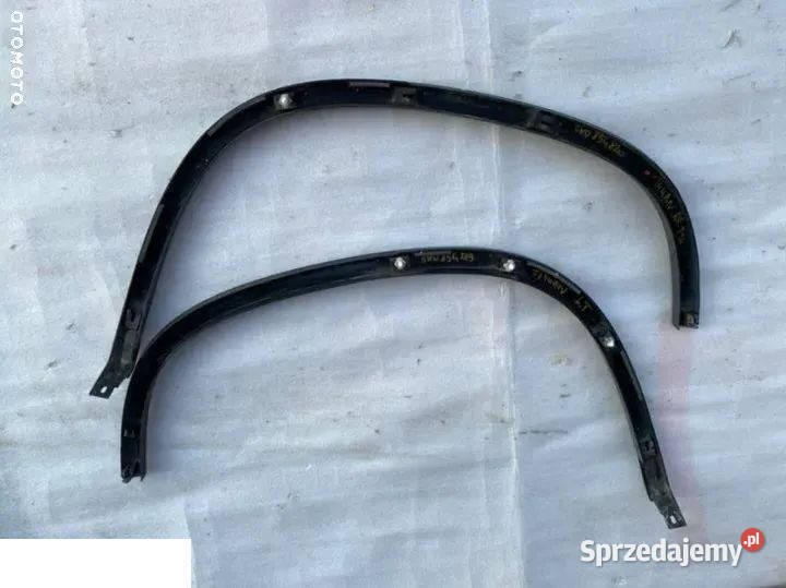 Volkswagen Tiguan 5n0 listwa błotnika boczna Kozubszczyzna
