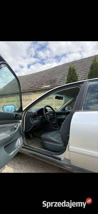 Sprzedam audi a4 b5 19tdi 110hp 1998 4/5 świętokrzyskie Ostrowiec Świętokrzyski