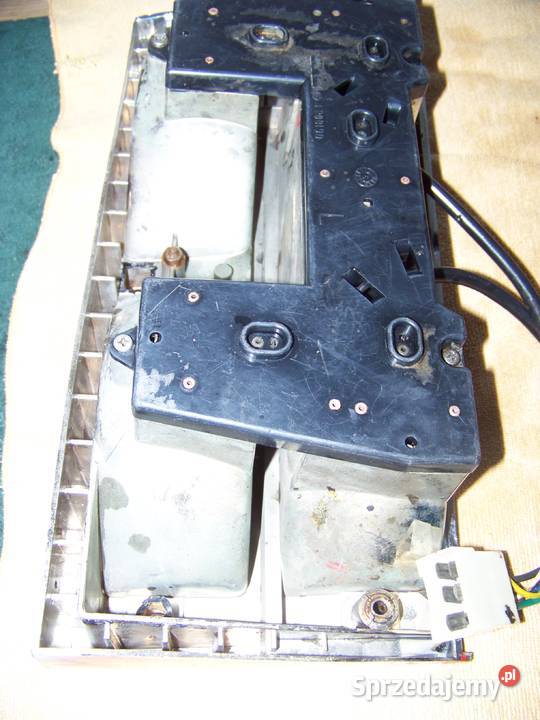 Polonez 1500 lampa tylna pierwsza seria