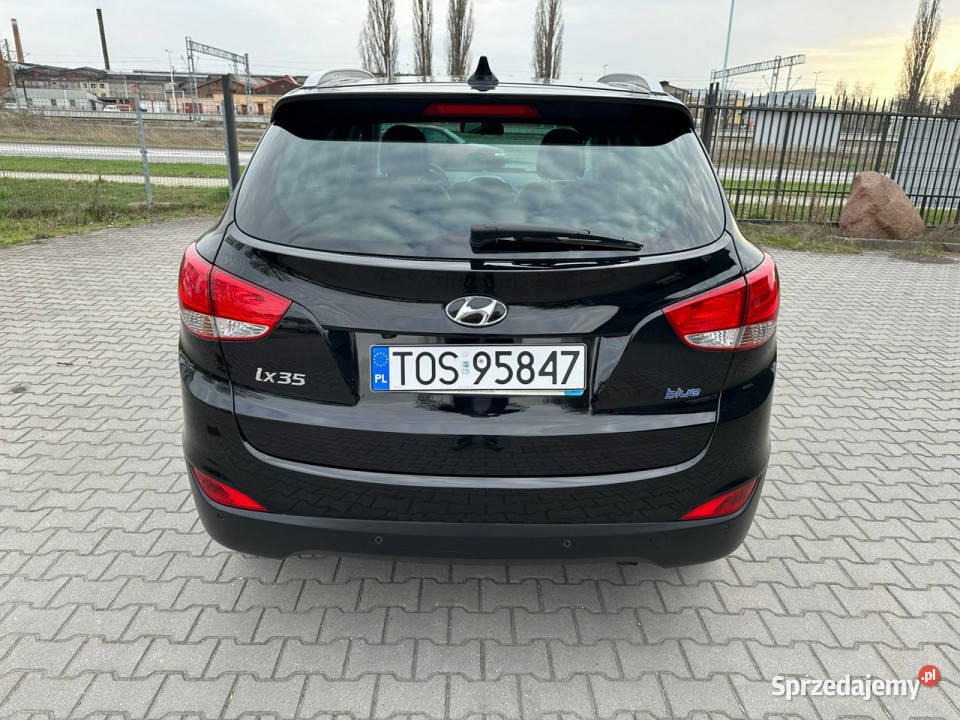 Hyundai ix35 16B FULL Alu17 Navi Xenon Stan isofix sprzedam