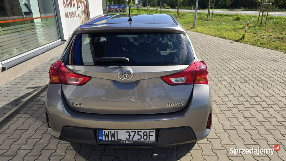 Toyota Auris Lekko Uszkodzony Jeżdżący Zadbany klimatyzacja Auris