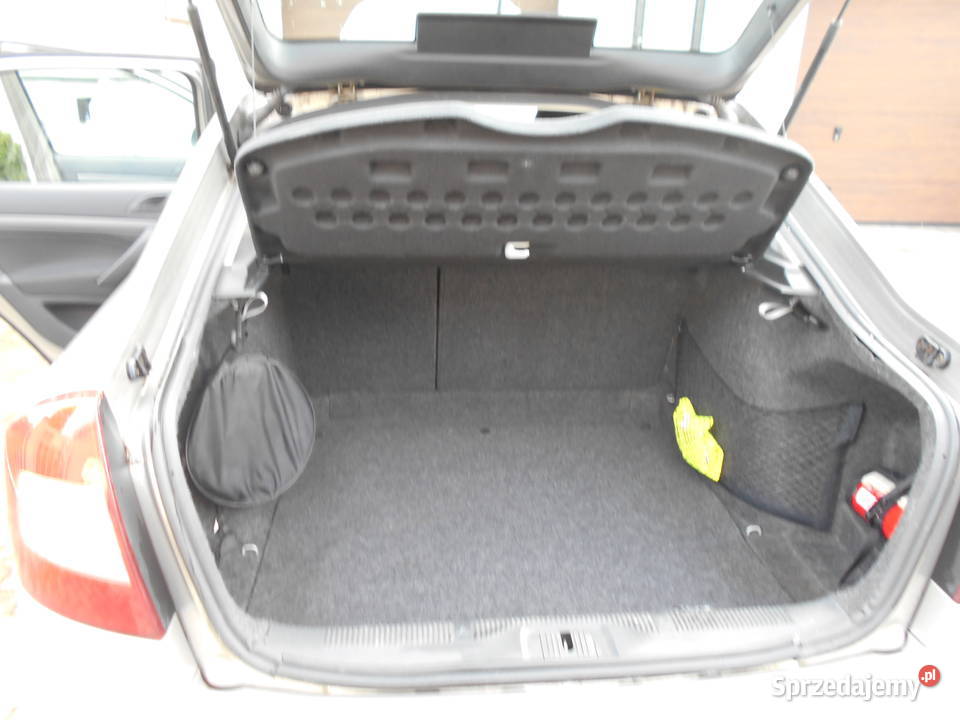 Skoda Octavia II FL Liftback MINT 16 MPI75kW benzyna Octavia Mosty