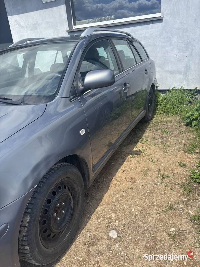 Toyota Avensis 16 BENZYNAGAZ