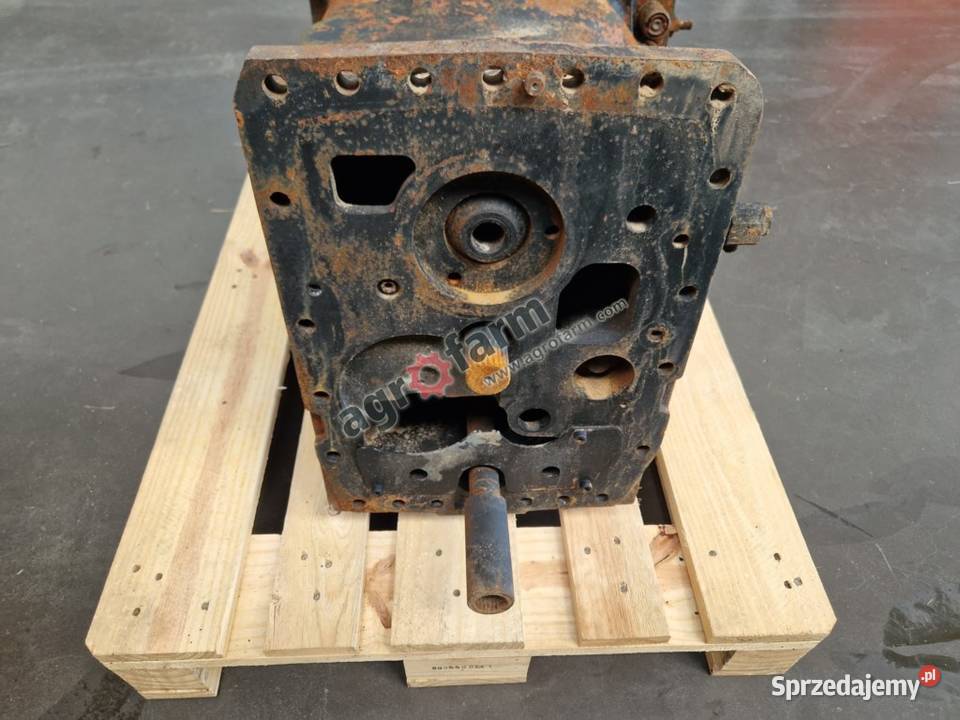 Skrzynia biegów Claas Arion 420 4360252H01 dolnośląskie Byków