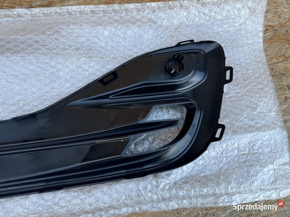 Kratka zderzaka przód prawa rh Ford focus mk4 osobowe wielkopolskie Sieraków sprzedam