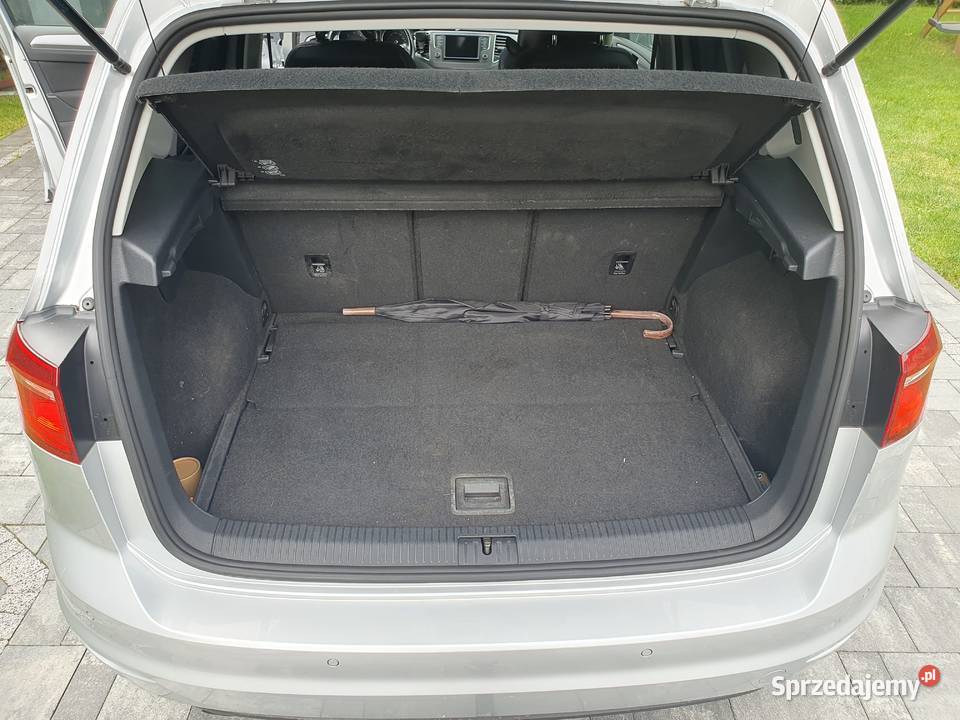 VW Golf sportsvan 16 tdi nowy rozrząd radar