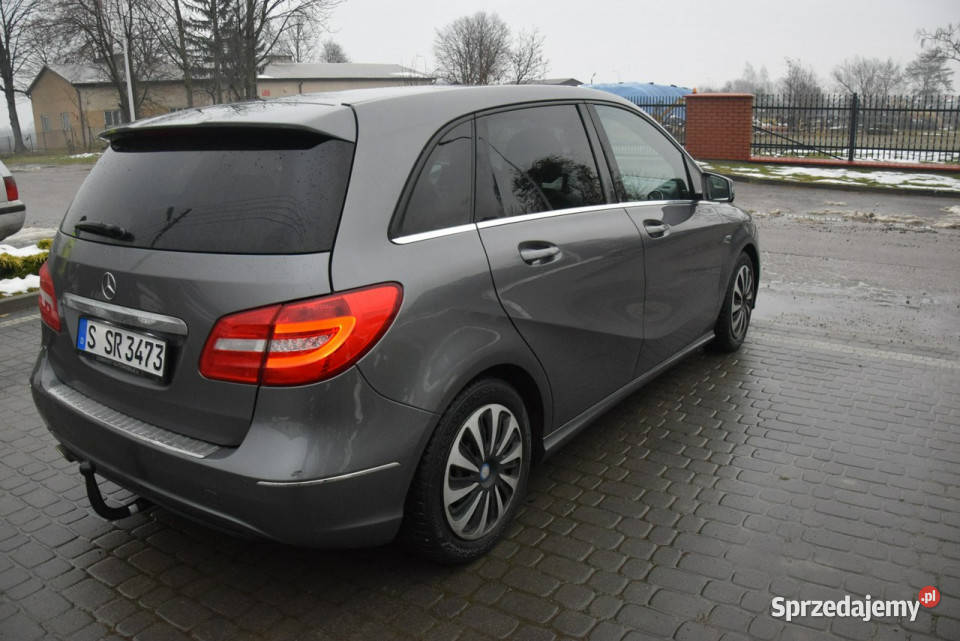 Mercedes B 200 16B Navi Panorama Dach PDC Led Hatchback Majdan Sieniawski sprzedam
