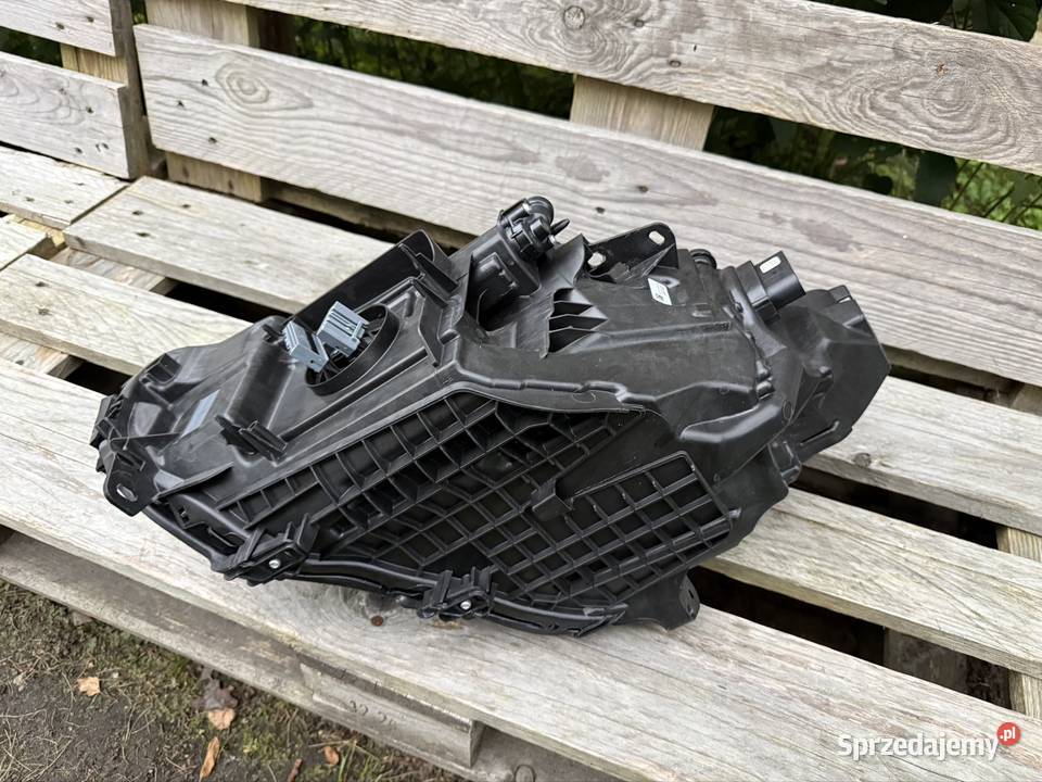 Lampa przednia Volvo wielkopolskie Poznań