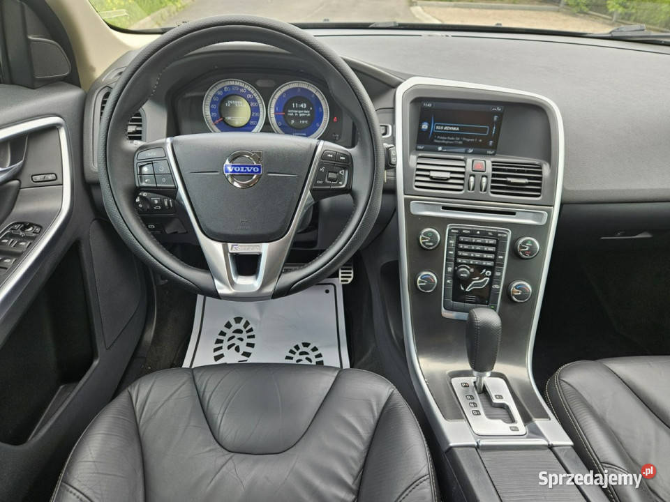 Volvo XC 60 RDesign Ładne i Zadbane GWARANCJI I wielofunkcyjna kierownica Opoczno