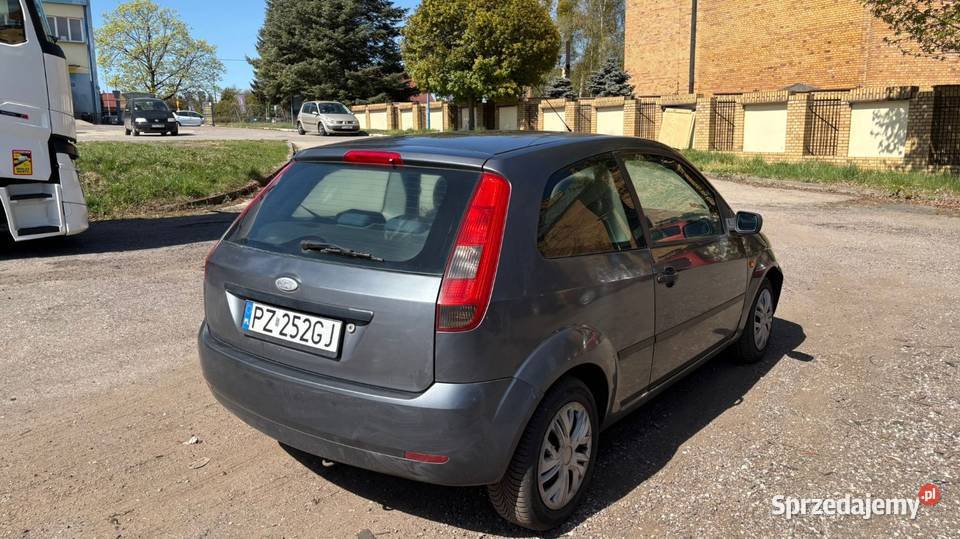 Ford Fiesta 2004 14 benzyna clima sprawa Chodzież