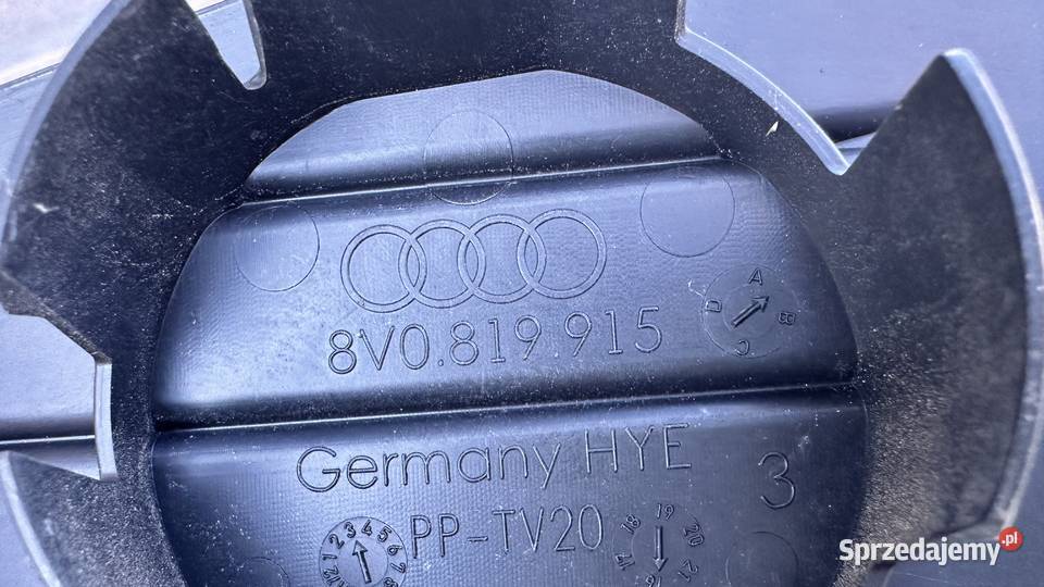 Audi A3 8V Podszybie Zaślepka 8V0819915 osobowe Radziszów