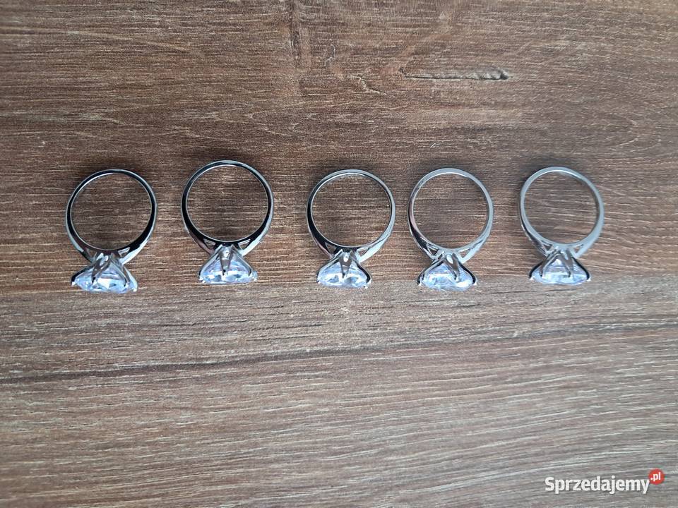 5 nowych pierścionków chyba srebrnych średnica Sandomierz