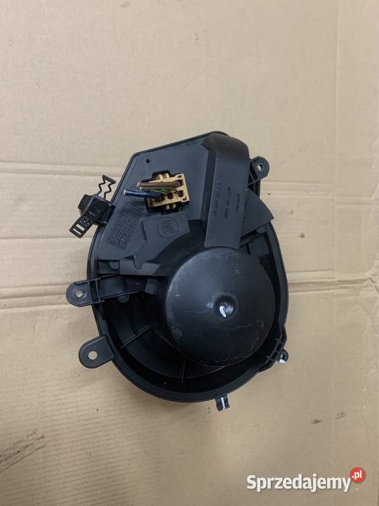 Wentylator dmuchawa nawiewu 8D1820021 vw passat Rok produkcji 2003 Szczecin