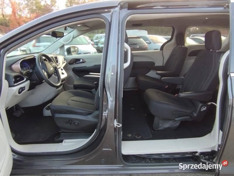 36L V6 Touring Dokumentacja pochodzeniowa Rok produkcji 2018 mazowieckie sprzedam