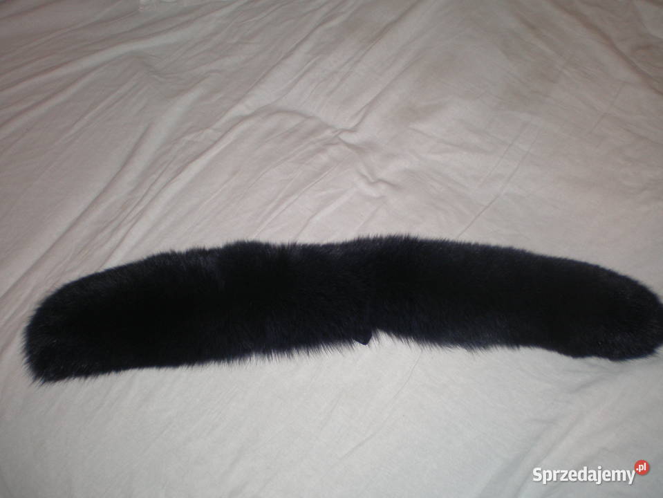 Sprzedam kołnierz koloru granatowego długość 74 Pozostałe Piekary Śląskie