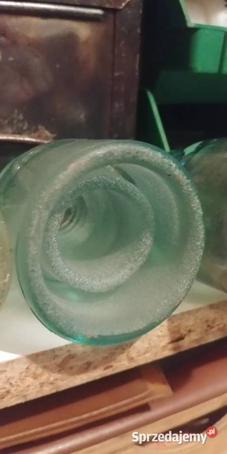 Izolatory szklane nawiercone pod lampy sprzedam
