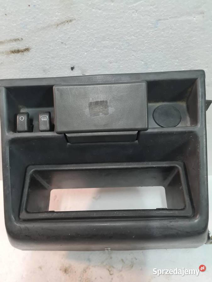 FIAT126pKonsola środkowa Schowki, półki Kielce