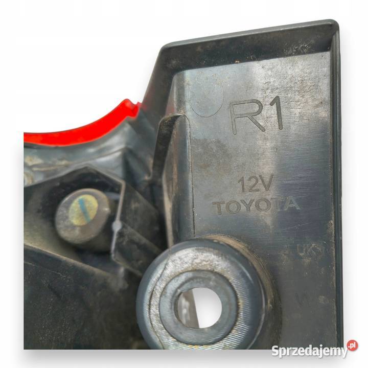 LAMPA PRAWA Toyota Auris II LIFT TYLNIA TYLNA Chełm