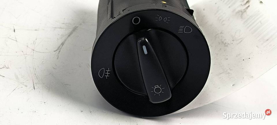 PRZEŁĄCZNIK VOLKSWAGEN GOLF IV Lipno