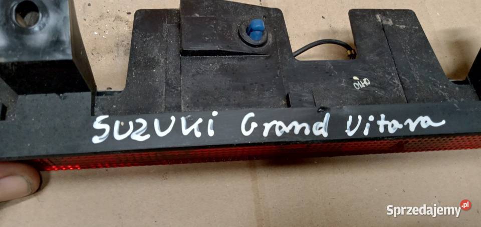 SUZUKI GRANT VITARA LAMPA 3 STOP osobowe Zbierkowo sprzedam