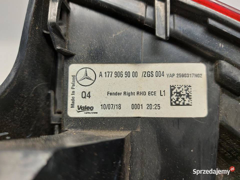 MERCEDES W177 Lampa tył prawa A1779069000JLK01