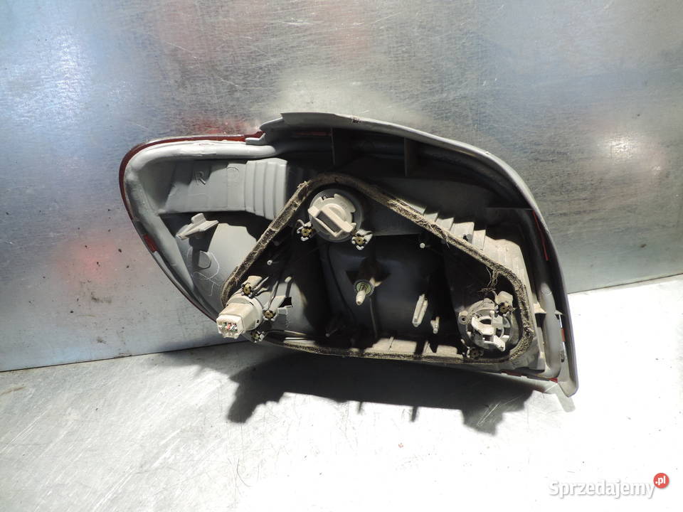 TOYOTA YARIS I LAMPA PRAWY TYŁ małopolskie