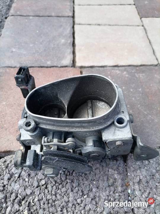Przepustnica audi 80 20 16v Łatanice