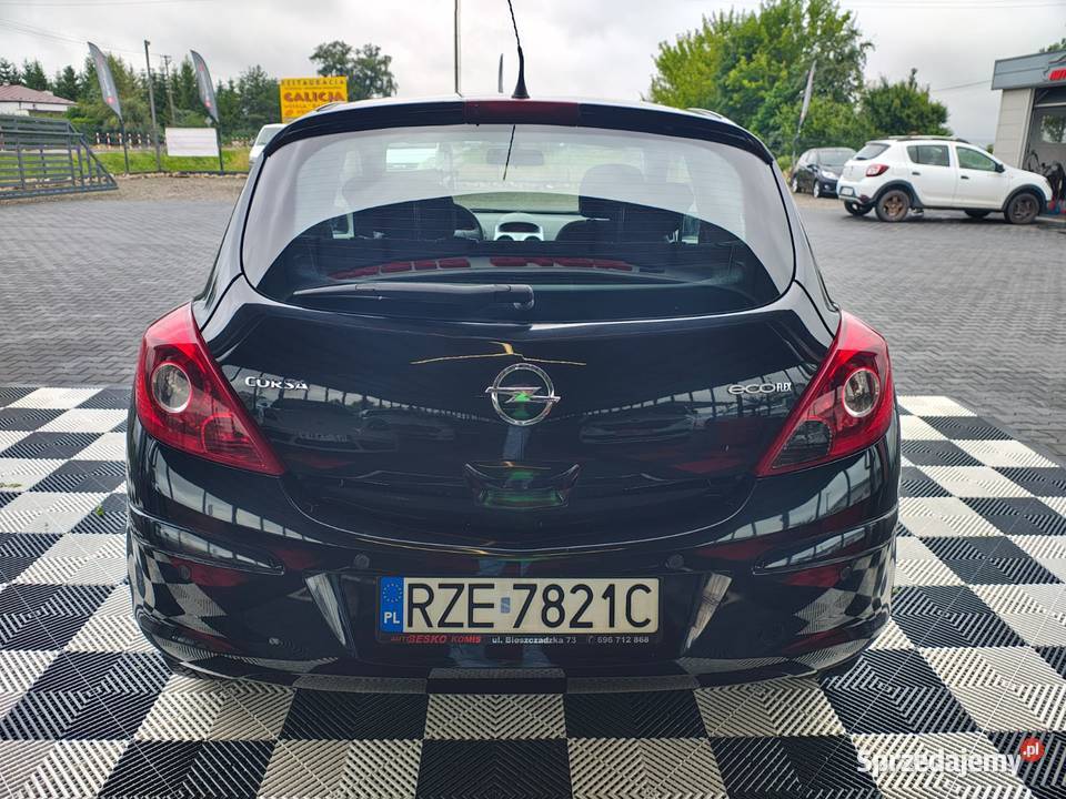 Opel Corsa 12 Benzyna Niski przebieg Rok produkcji 2013 Corsa Zarszyn sprzedam