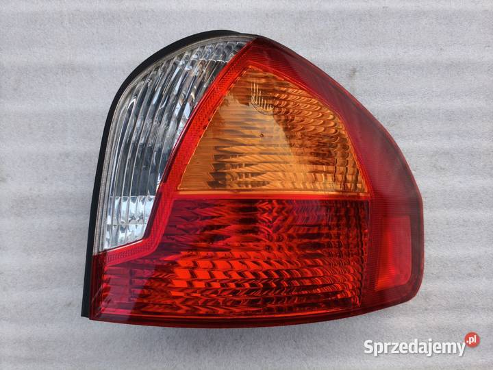 Lampa Prawy Tył Tylna Prawa Hyundai Santa Fe I prawe mazowieckie Wyszków