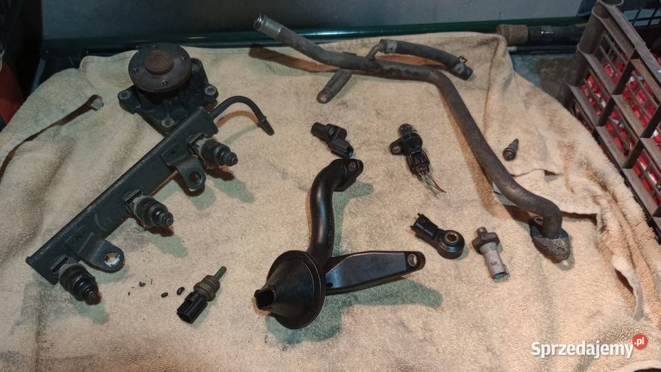 Części Mitsubishi Colt 11 2004 CZ Z30 pompa osobowe Pozostałe Przemyśl