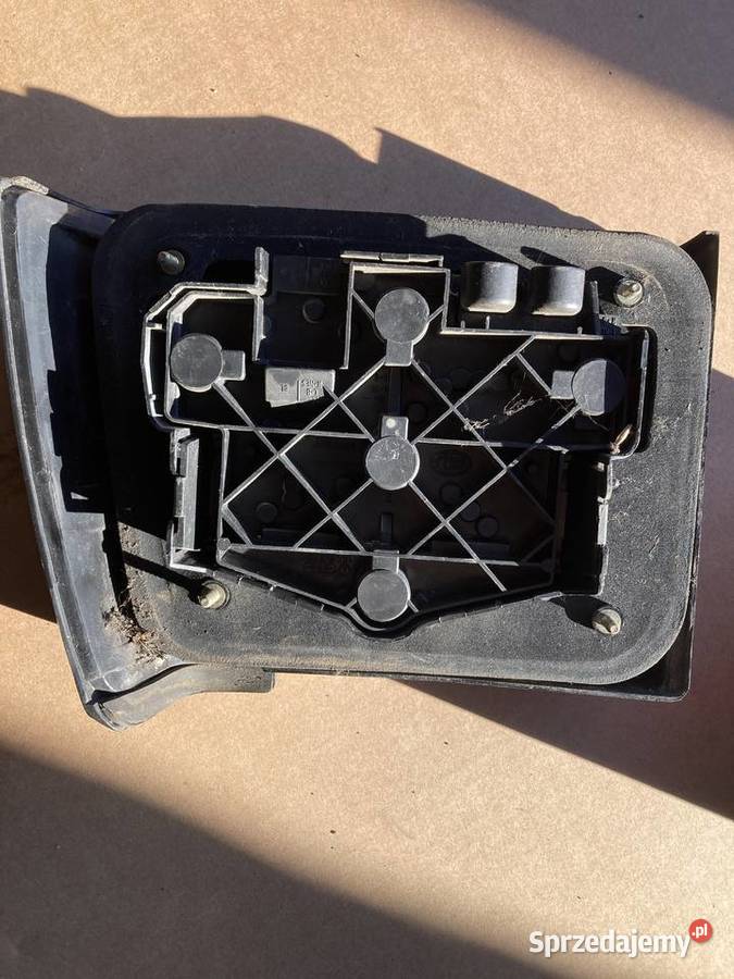 Lampa lewa prawa tył Jetta 2 Rakoniewice sprzedam